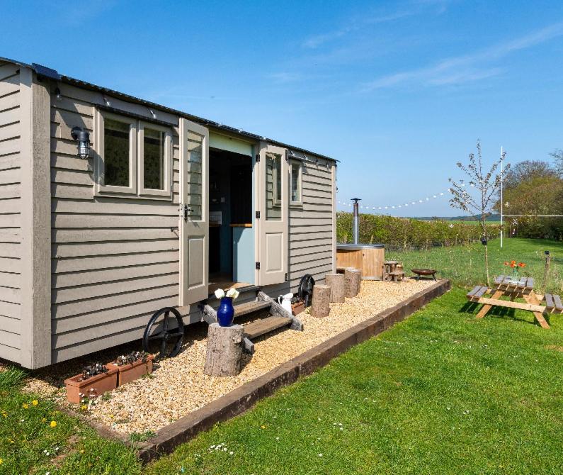 Old King William Shepherd Huts And Private Hot Tubs In North Norfolk Hunworth Exteriér fotografie