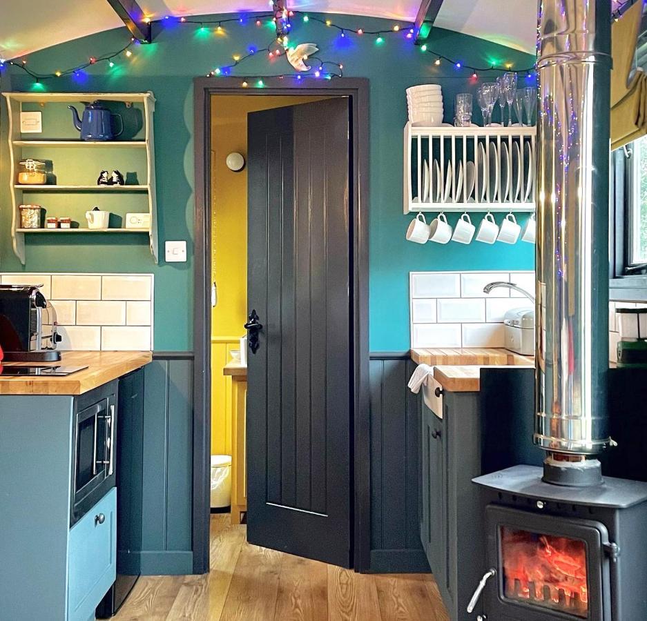 Old King William Shepherd Huts And Private Hot Tubs In North Norfolk Hunworth Exteriér fotografie